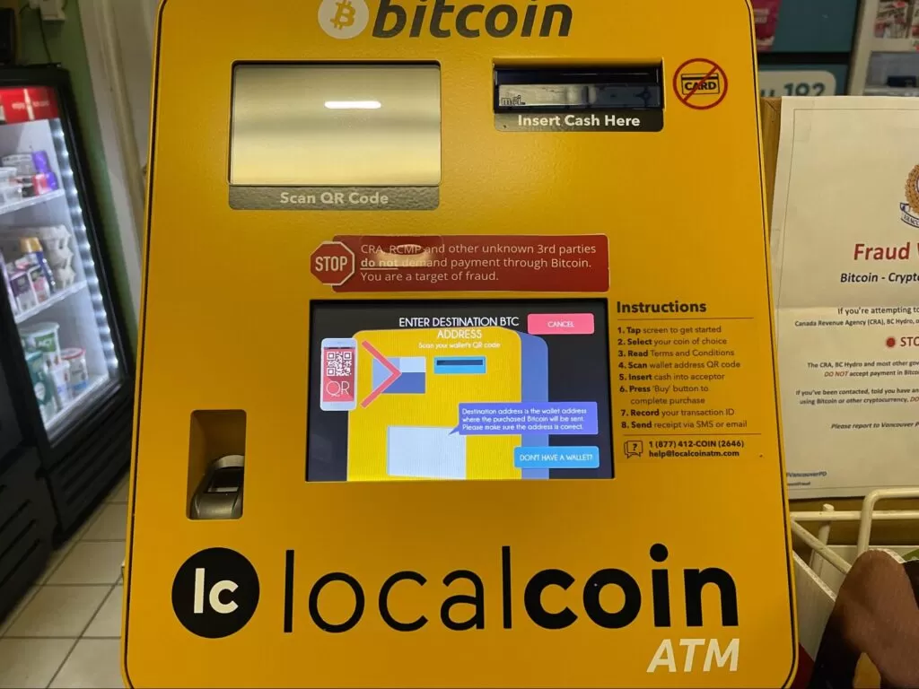 Scanning wallet on Bitcoin ATM (step 5)