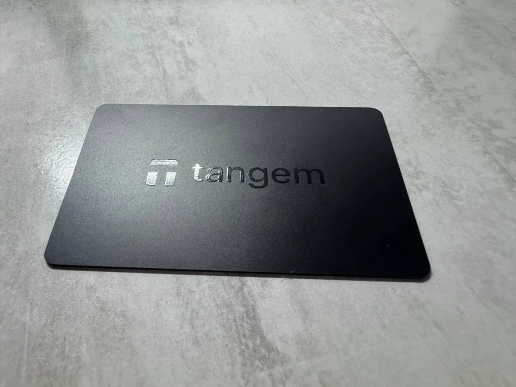 Card form of Tangem wallet