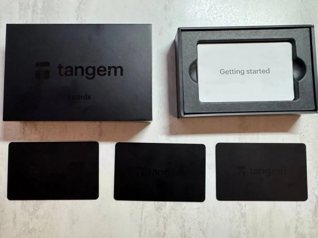 Inside the Tangem Wallet box