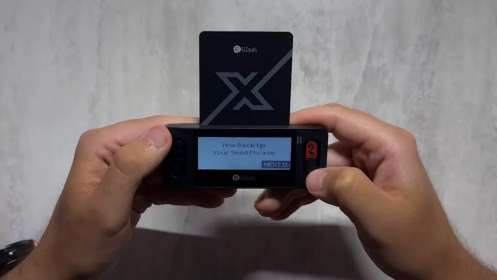 How Does the ELLIPAL X Card Work?